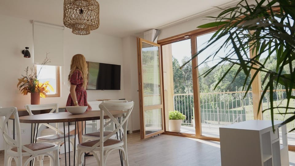 Communal lounge/ TV room, TV and multimedia