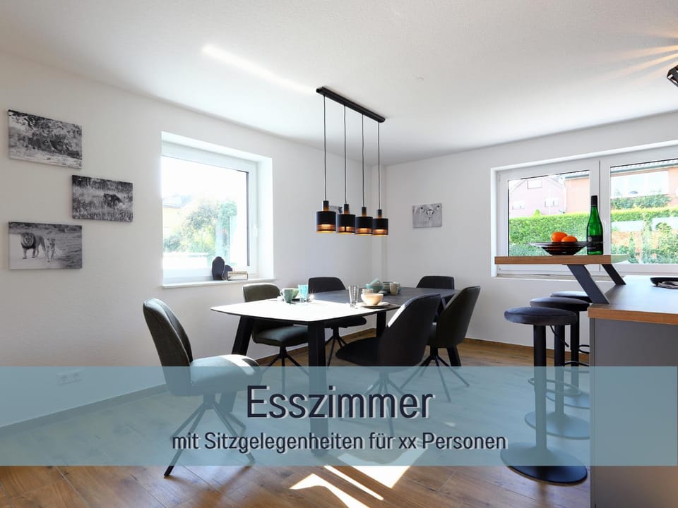 Living room, Seating area, Dining area, acessibility