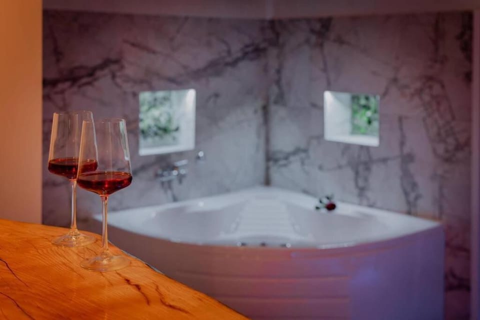 Hot Tub, Bathroom, Bath