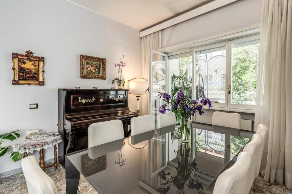 Balcony/Terrace, Dining area
