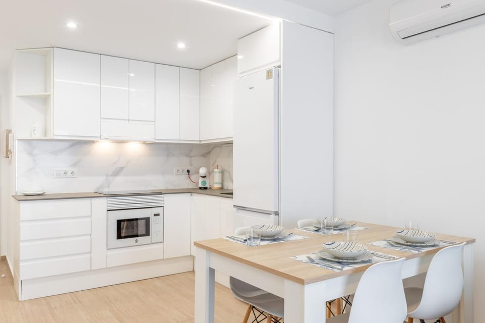 Property building, Kitchen or kitchenette, Living room