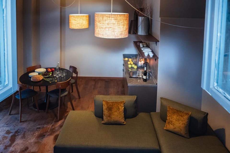 Living room, Seating area, Dining area