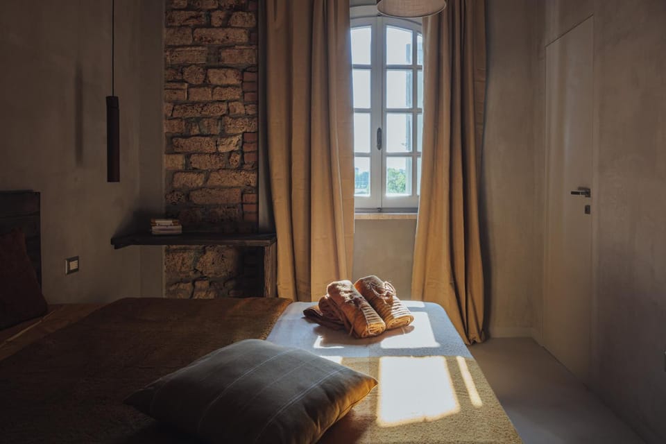 Bedroom, furniture