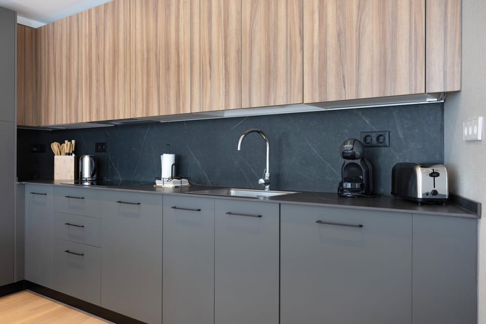 Kitchen or kitchenette, Living room