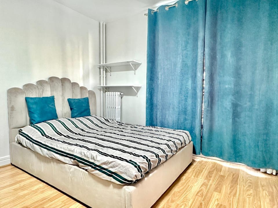 Modern studio near Gare de Lyon Bercy F1 Apartment in Paris