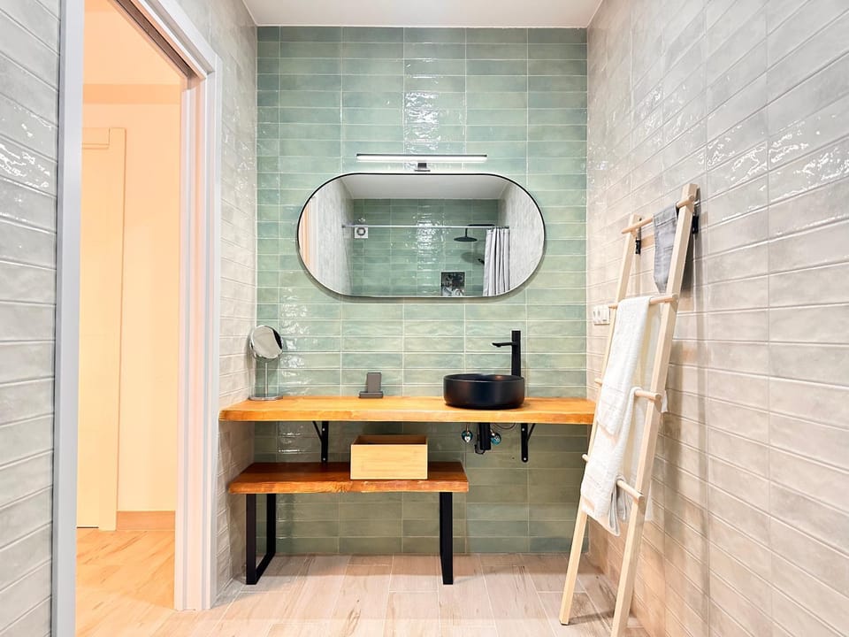 Alberola Industrial Style Apartment in Valencia