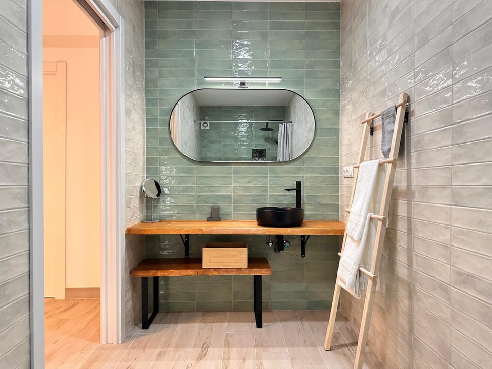 Alberola Industrial Style Apartment in Valencia
