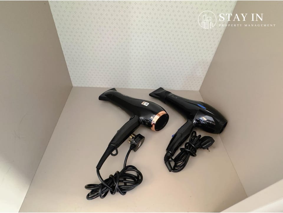 Pinnacle PJ - Free Parking, LRT, WiFi, Netflix Apartment in Petaling Jaya