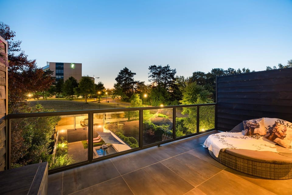 Night, Balcony/Terrace, Garden view, Pool view