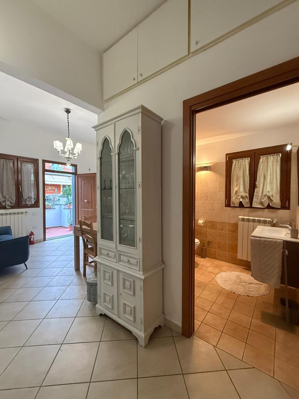 Bathroom, Living room