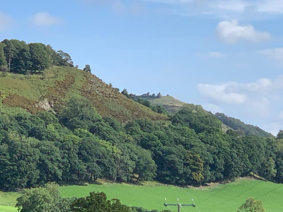 Abbey Caravan House in Llantysilio