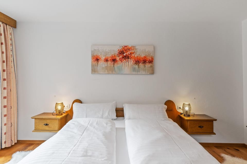 Bed, Balcony/Terrace, Photo of the whole room, Bedroom