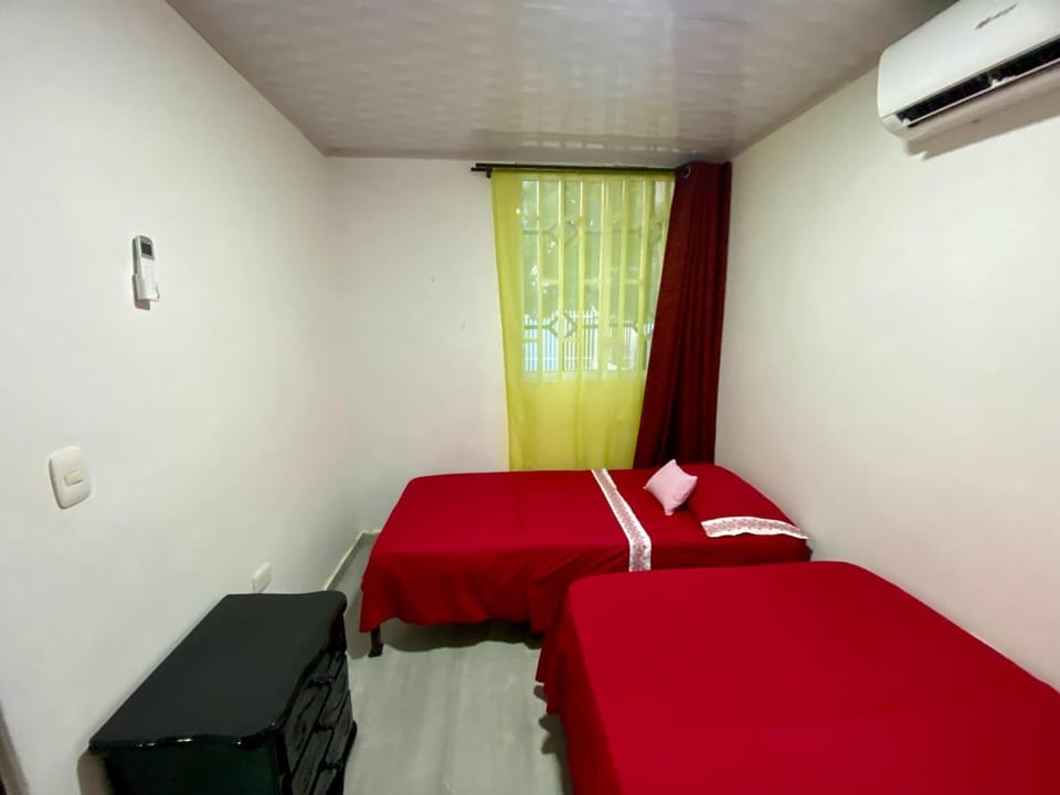 Bed, Photo of the whole room, Bedroom, air conditioner