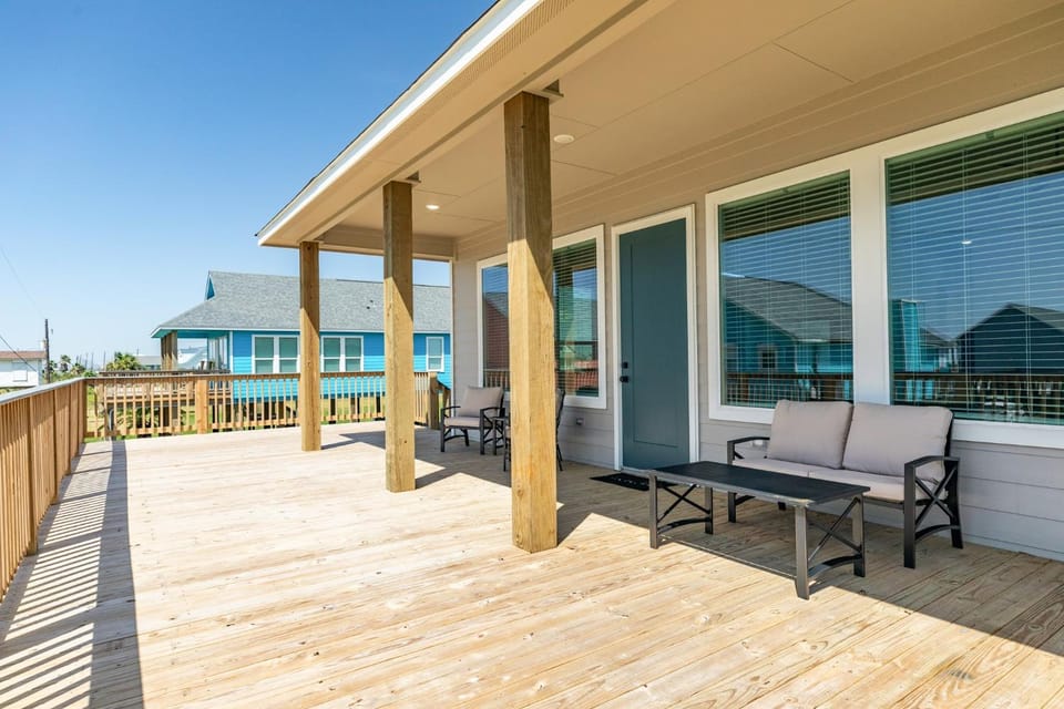 Private Beach Access House in Brazoria County