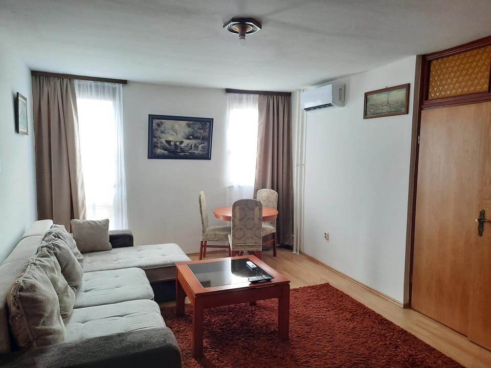 Sarajevo apartments near University Campus Apartment in Sarajevo