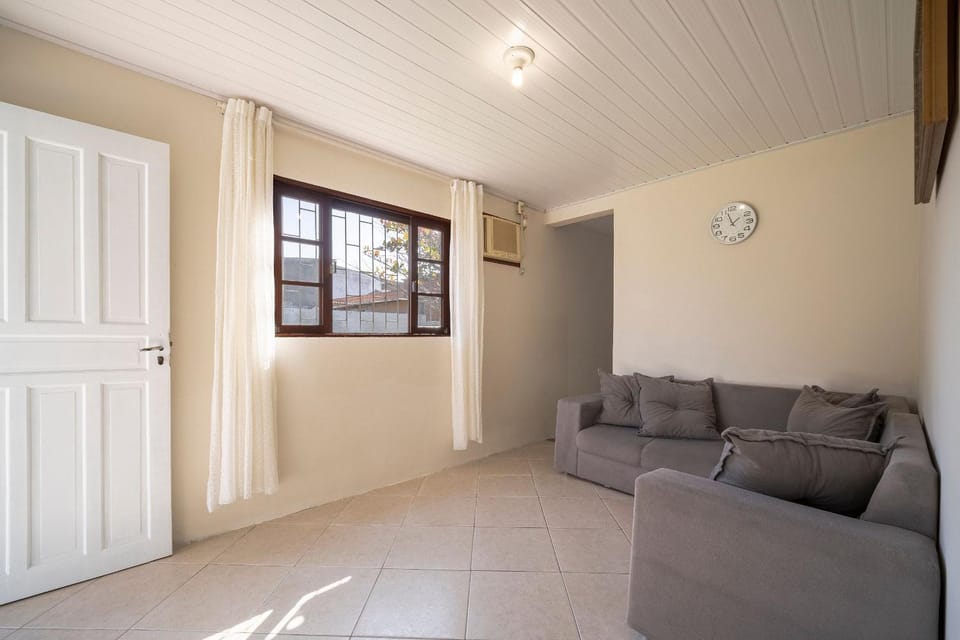 Casa Costeira 3Q perto da praia by Achei Apartment in Florianopolis