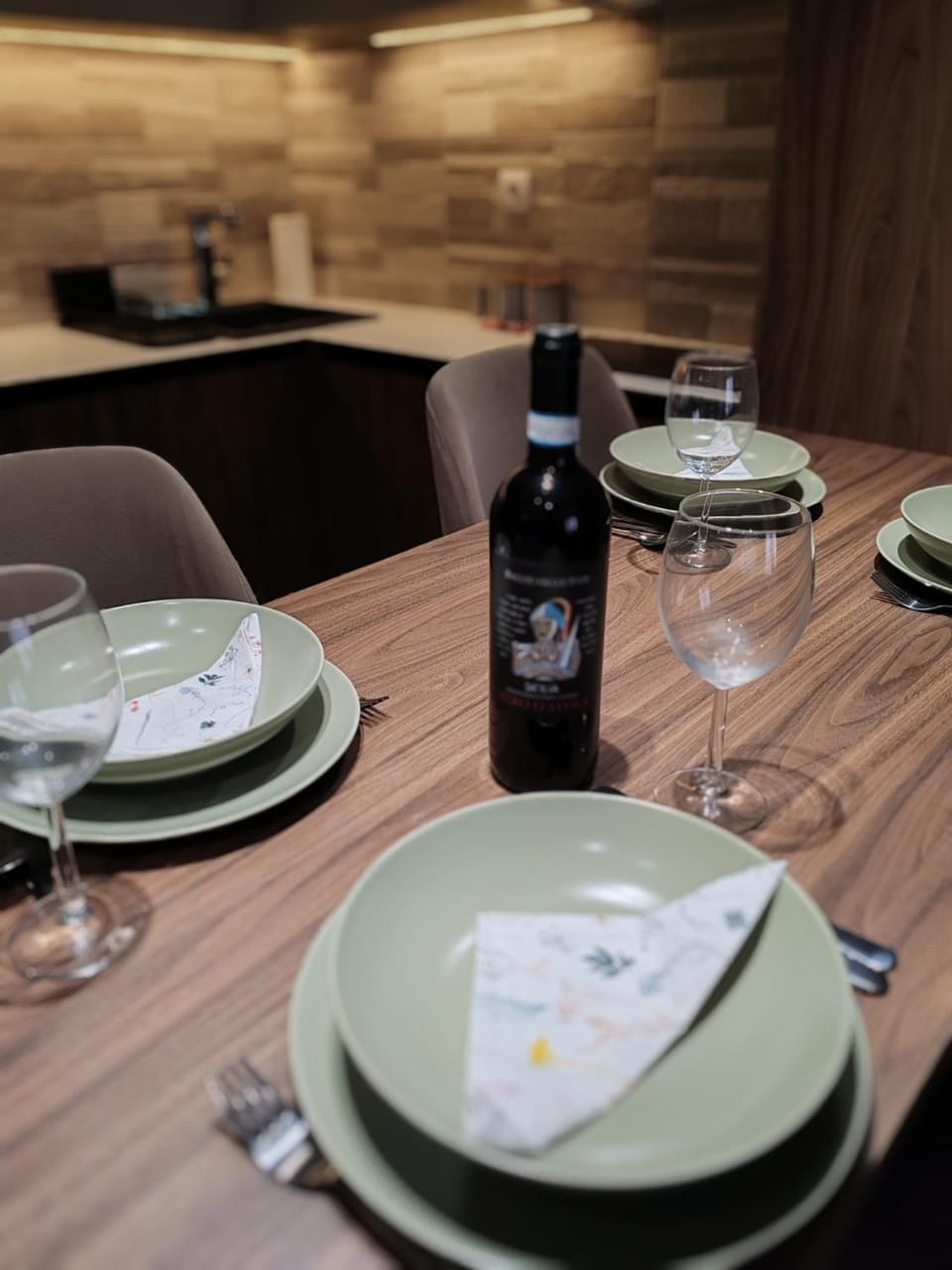 Food and drinks, Dining area, Food, Drinks