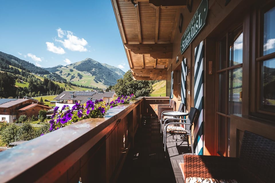 Natural landscape, View (from property/room), Balcony/Terrace, Mountain view