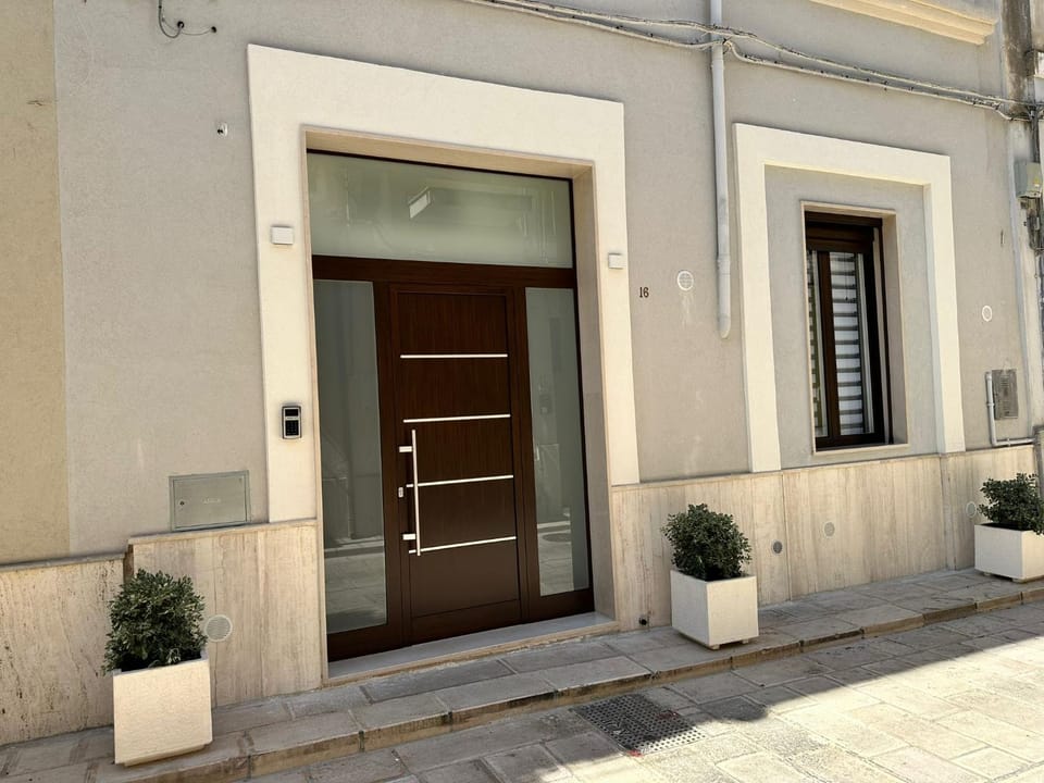 Hary Home Exclusive Rooms Bed and Breakfast in Brindisi