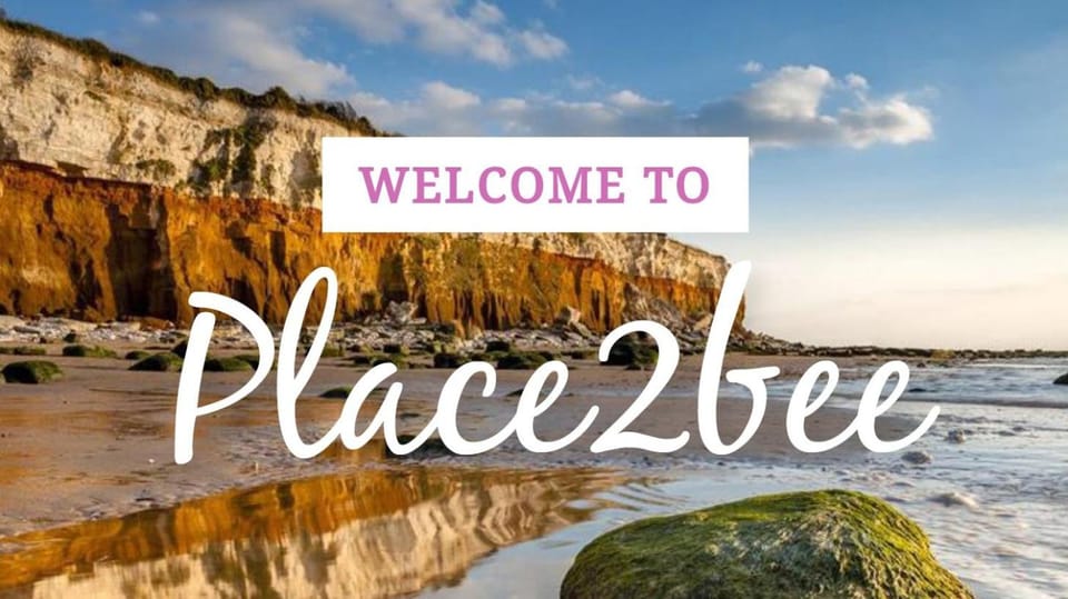 Place2bee,Family & Pet Friendly 6 Berth Caravan, Manor Park Hunstanton Campground/ 
RV Resort in Hunstanton