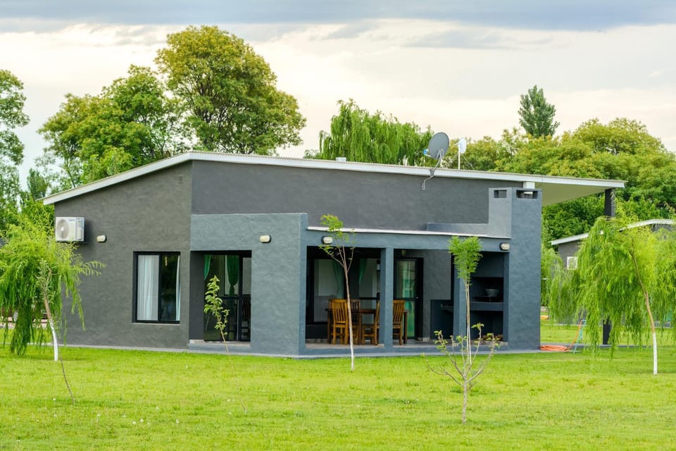 Property building, Spring, Day, Natural landscape, Garden view