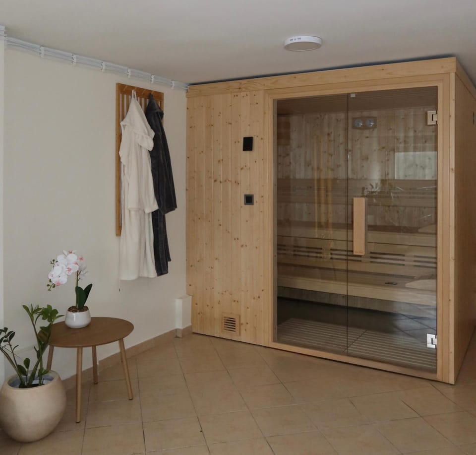 Sauna, Spa and wellness centre/facilities