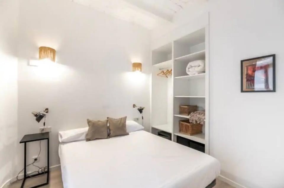 Bed, Photo of the whole room, Bedroom, flat iron, wardrobe