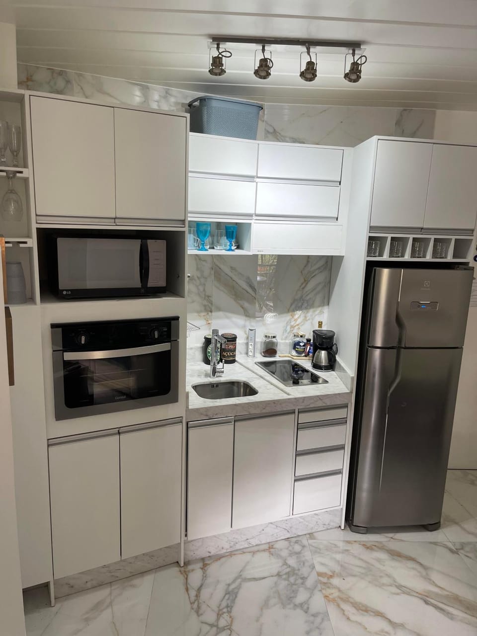 Kitchen or kitchenette, oven, stove