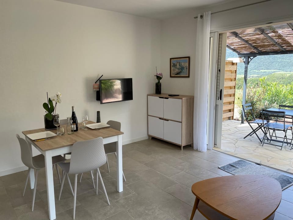 Résidence Patios di Pruno T2 House in Corsica