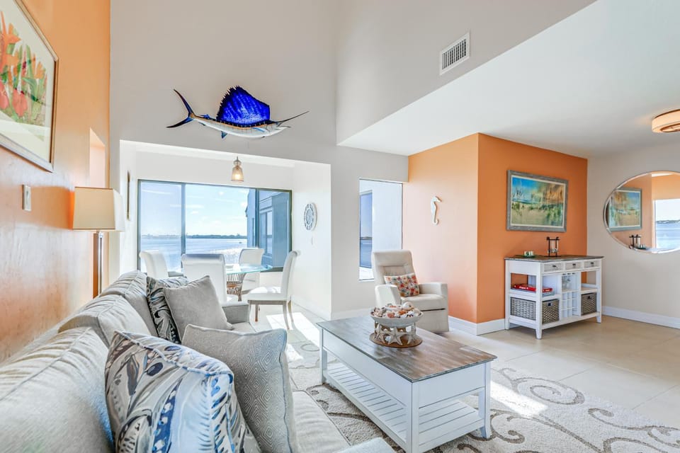 Key Retreat: Bay Views & Private Beach Access House in Manasota Key