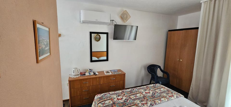 Pansion 8 ferala Bed and Breakfast in Šibenik-Knin County, Croatia