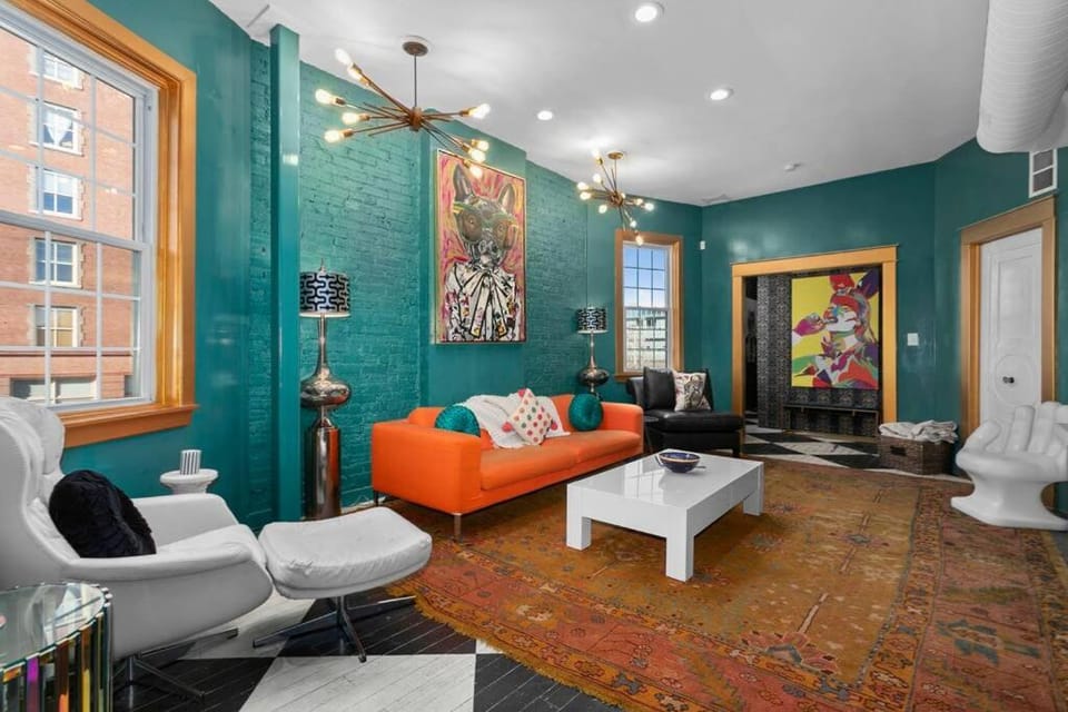 3 Bedroom Penthouse Downtown Close to Everything Apartment in Kansas City