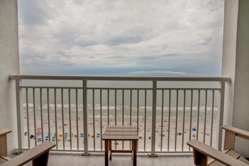 View (from property/room), Balcony/Terrace, Sea view