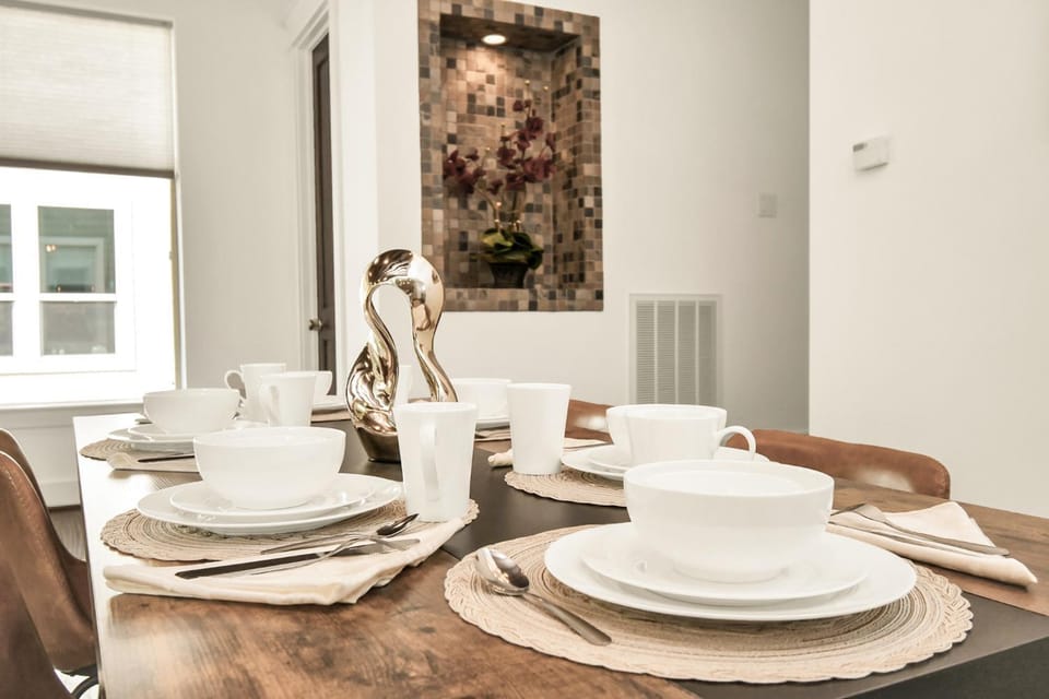 Dining area, Dinner