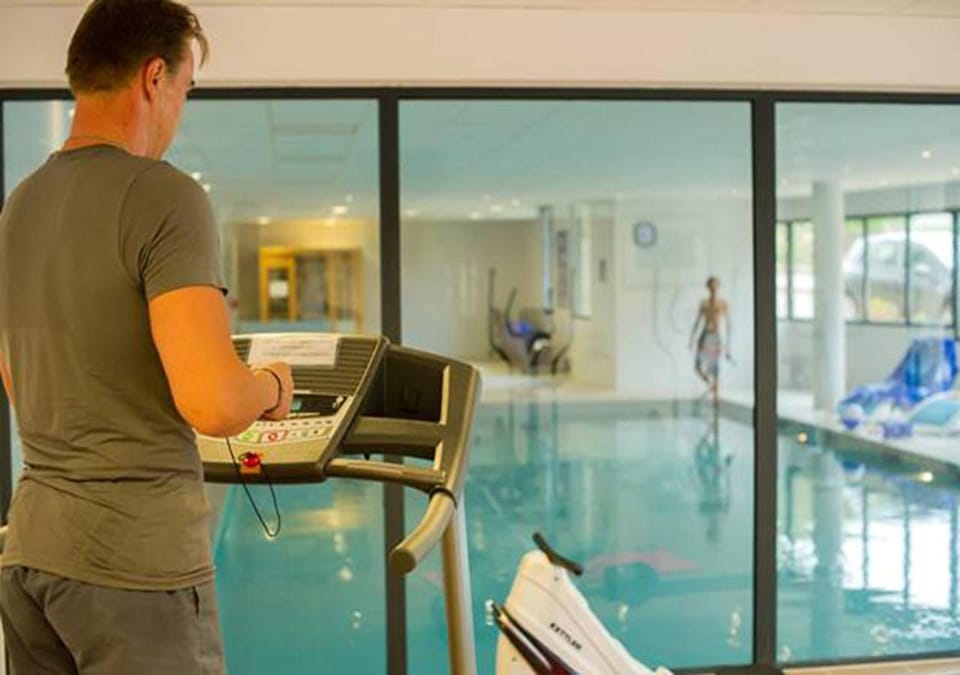 Fitness centre/facilities, Swimming pool