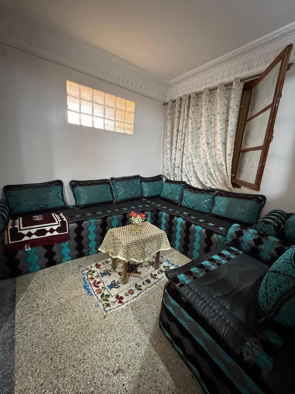 Appartement Atlas, Rue Mouatamid Ibn Abbad, Immeuble Malki, 1er étage, Oujda Apartment in Morocco