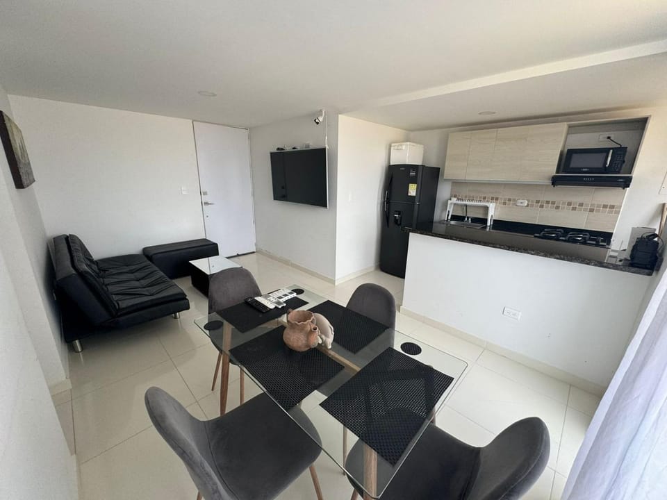 Communal lounge/ TV room, Dining area