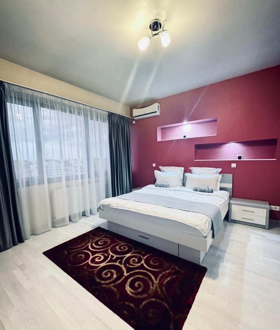Bed, Photo of the whole room, Bedroom, air conditioner