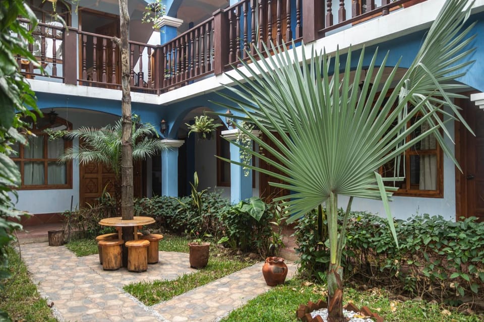 Spring, Day, Inner courtyard view