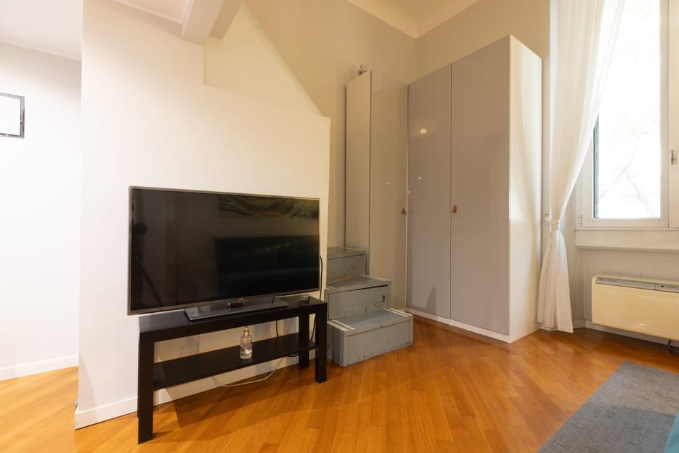Communal lounge/ TV room, TV and multimedia, Evening entertainment, wardrobe