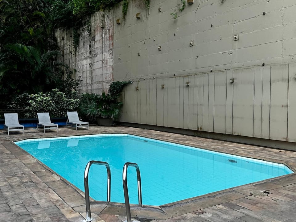 Pool view, Swimming pool, sunbed