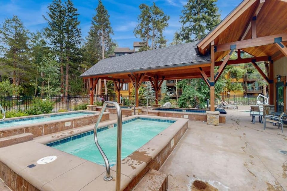 Timbernest Mountain Escape Apartment in Breckenridge