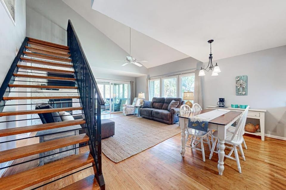 Summerwind Villa - 780 House in Edisto Beach