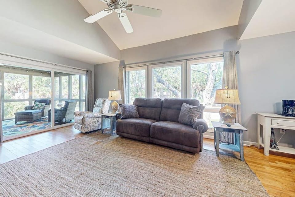 Summerwind Villa - 780 House in Edisto Beach