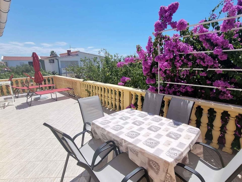 Summer, Balcony/Terrace