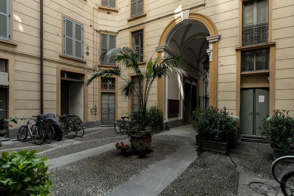 Garden, Inner courtyard view