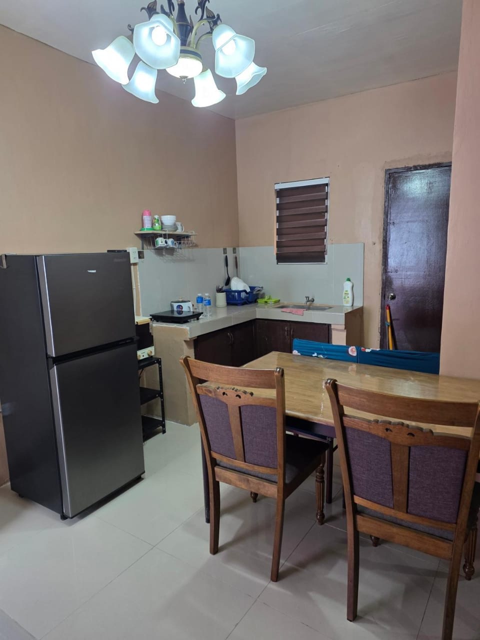 Mel's Place Batangas Unit3 Banaba Kanluran, Batangas City 2 bedroom house Apartment in Batangas