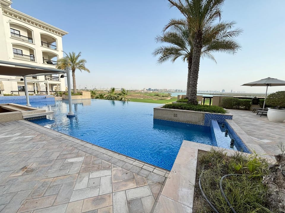 Swimming pool, Swimming pool