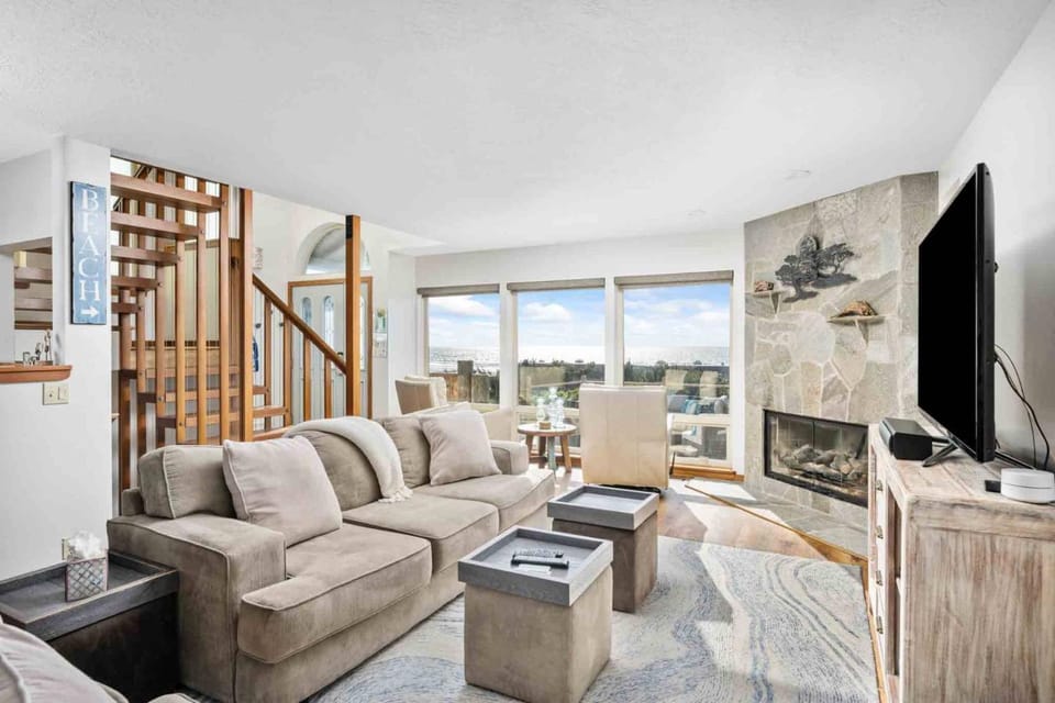 Sea Star Villa House in Devils Lake