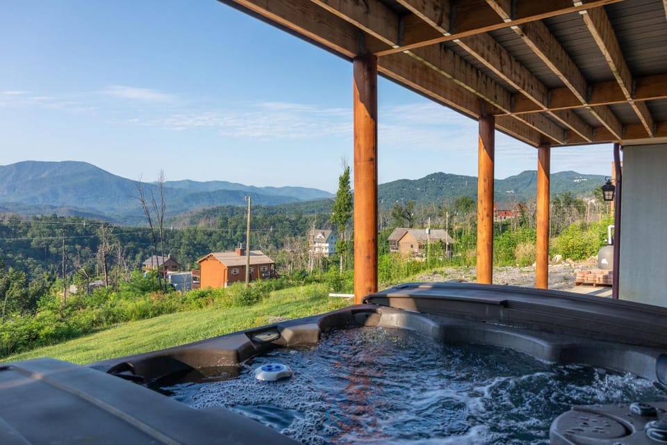 A View To Remember Indoor Pool Hot Tub Game Room Theater Room View Attraction Tickets Chalet in Gatlinburg